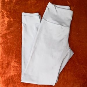 Workout leggings. Light lavender color.